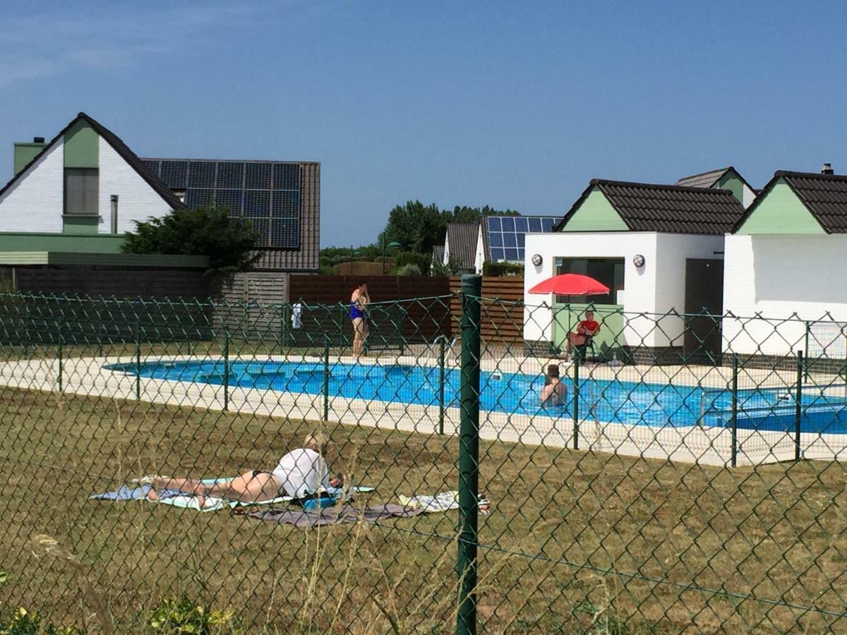 Holiday Home Nieuwendamme ニーウポールト エクステリア 写真